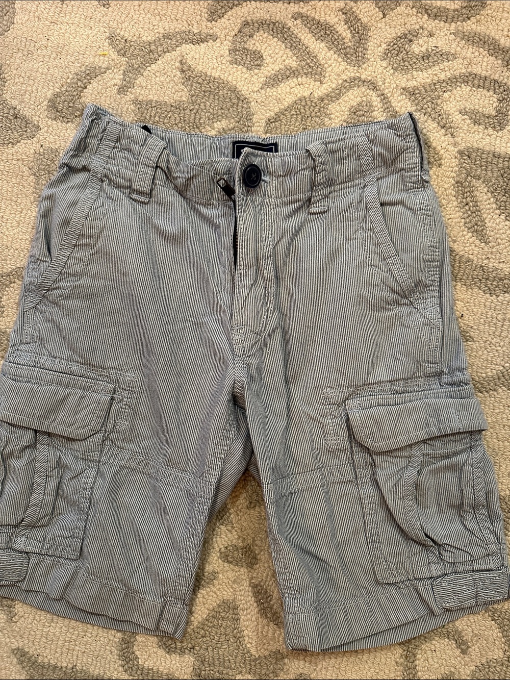 GAP Men's Gray Pinstripe Cargo Shorts